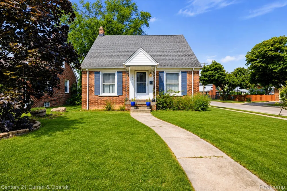 1651 Nightingale Street Dearborn City, MI 48128