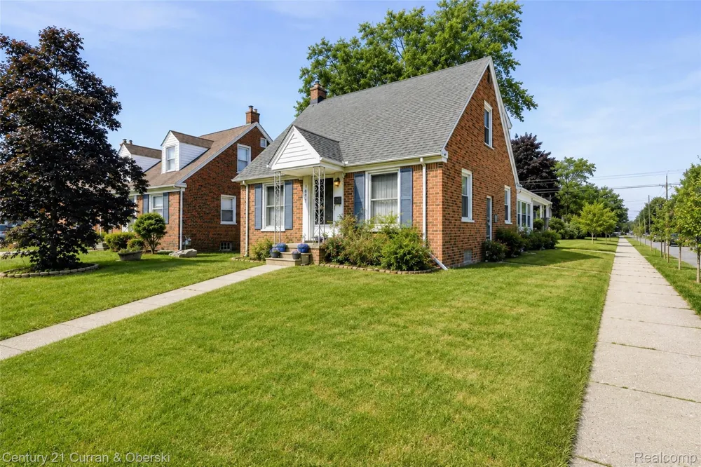 1651 Nightingale Street Dearborn City, MI 48128