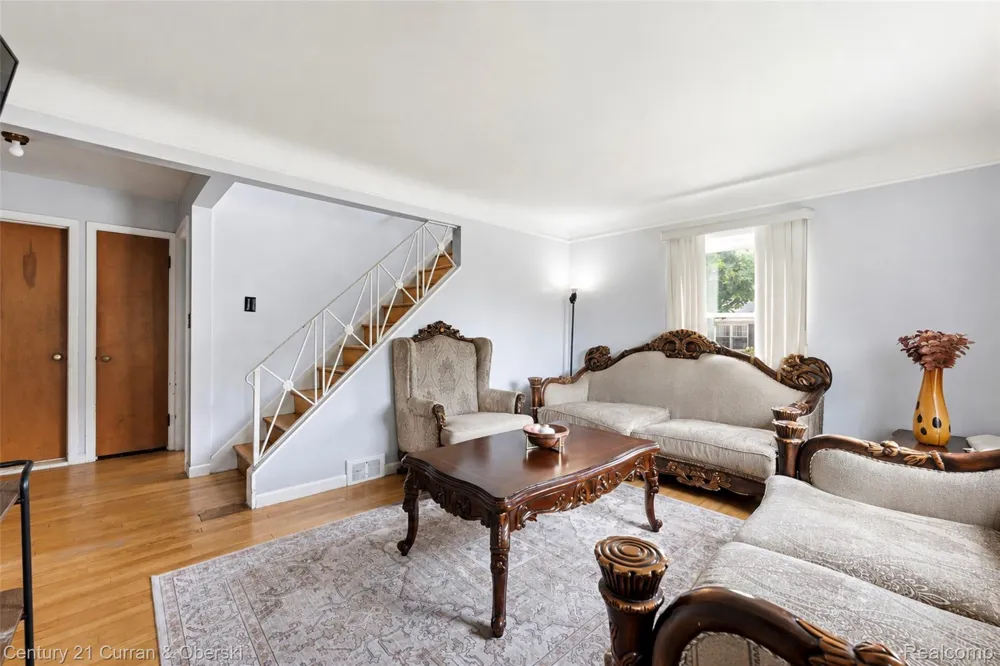 1651 Nightingale Street Dearborn City, MI 48128