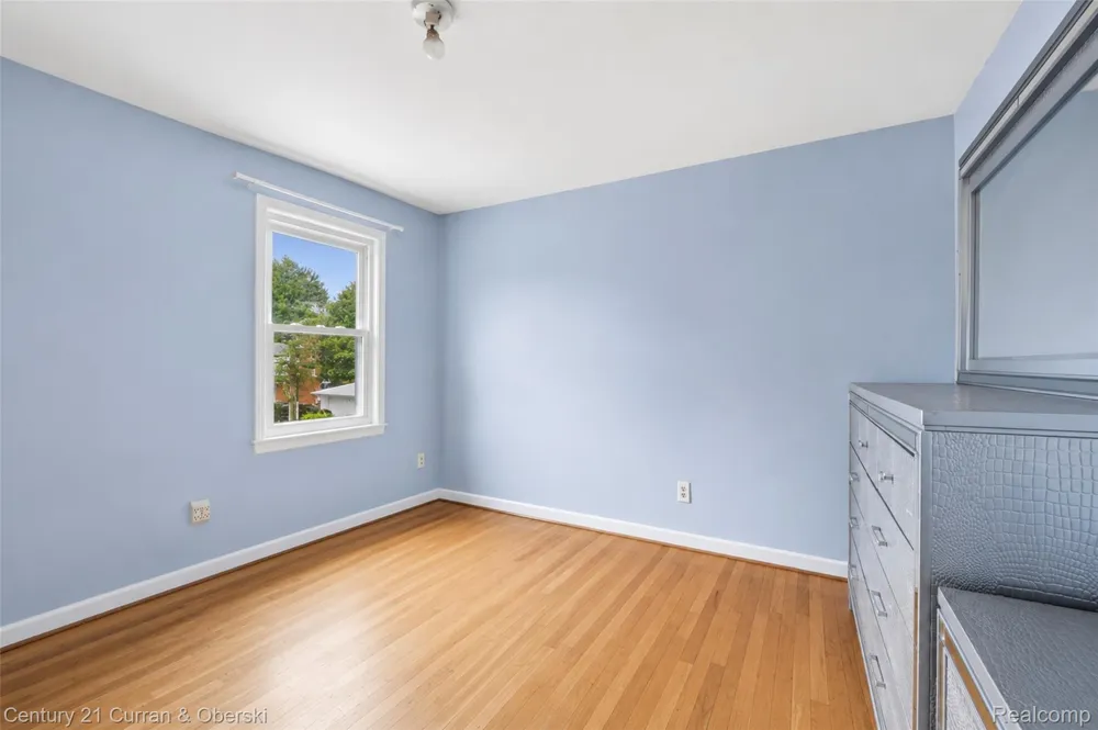 1651 Nightingale Street Dearborn City, MI 48128