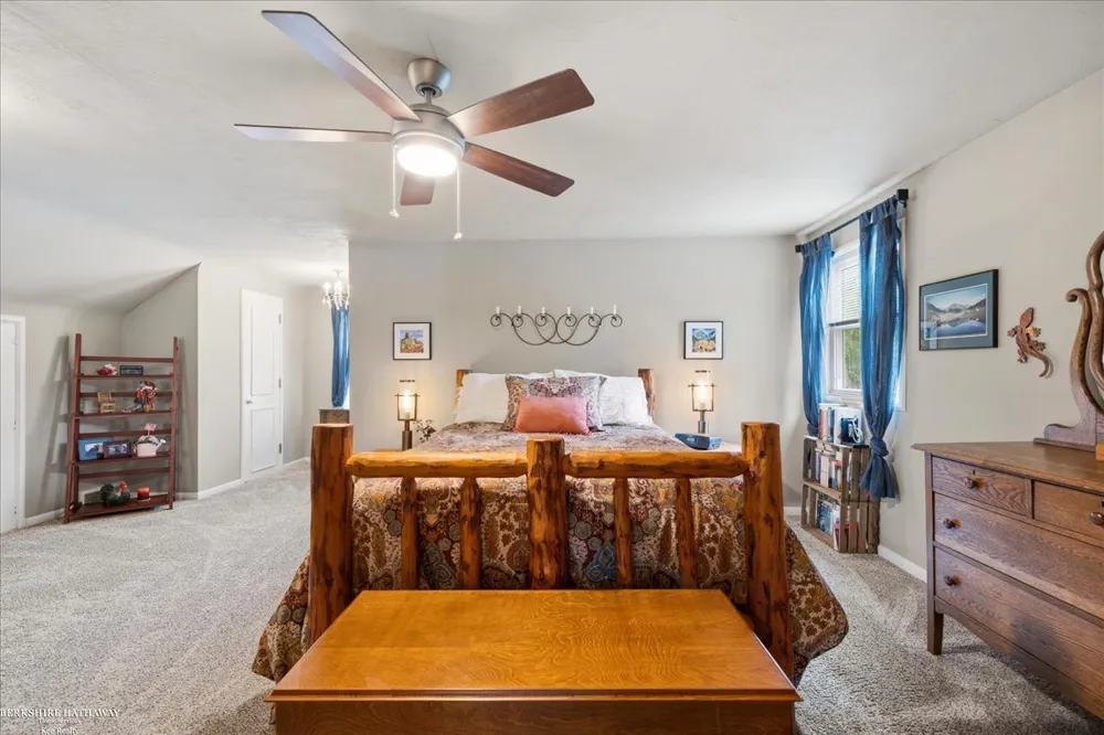 841 Washington Road Grosse Pointe City, MI 48230