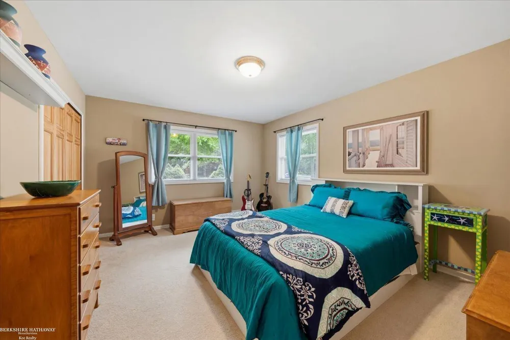 841 Washington Road Grosse Pointe City, MI 48230