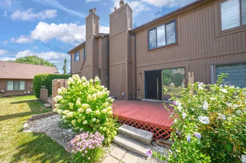 8224 Clay Court Court