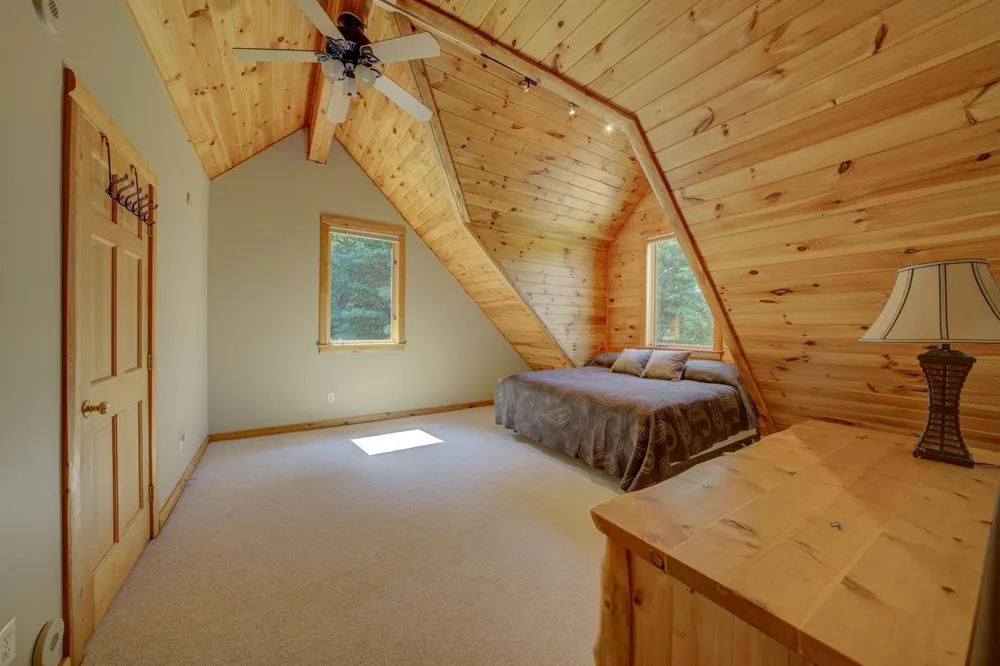 15495 E Pettengill Road Kasson Township, MI 49630