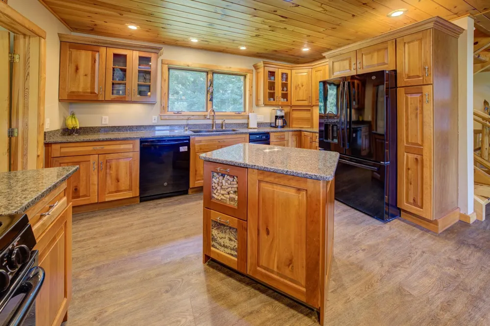 15495 E Pettengill Road Kasson Township, MI 49630