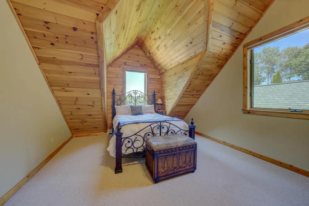 15495 E Pettengill Road Kasson Township, MI 49630