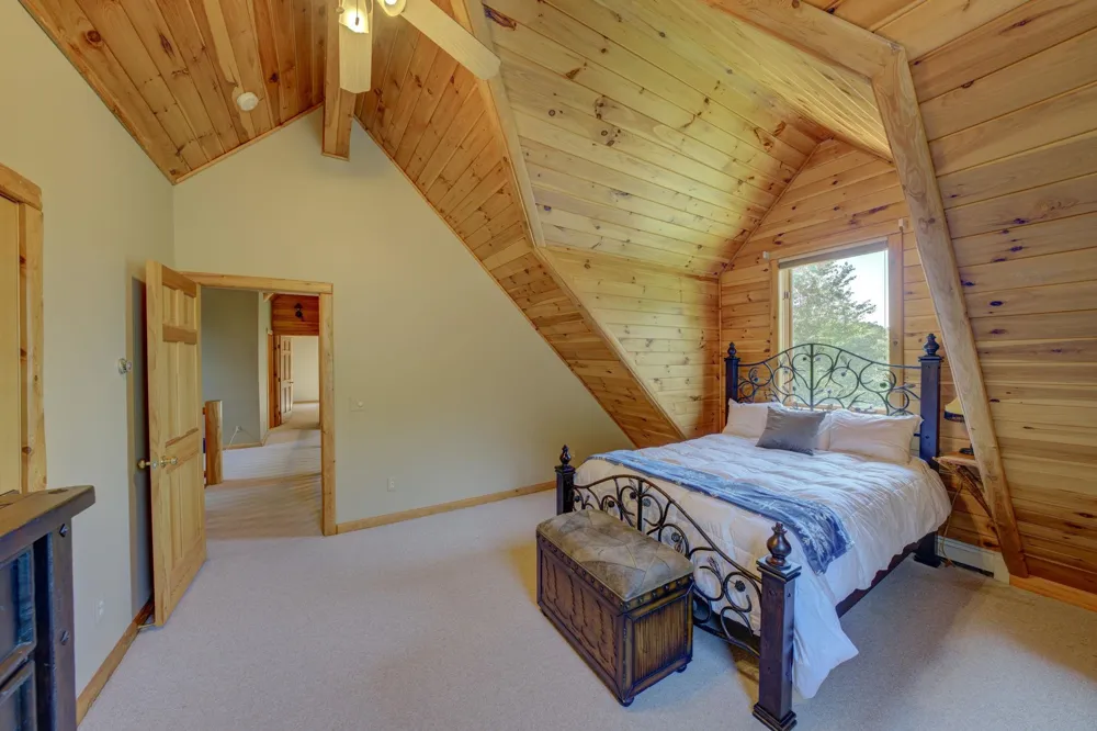 15495 E Pettengill Road Kasson Township, MI 49630