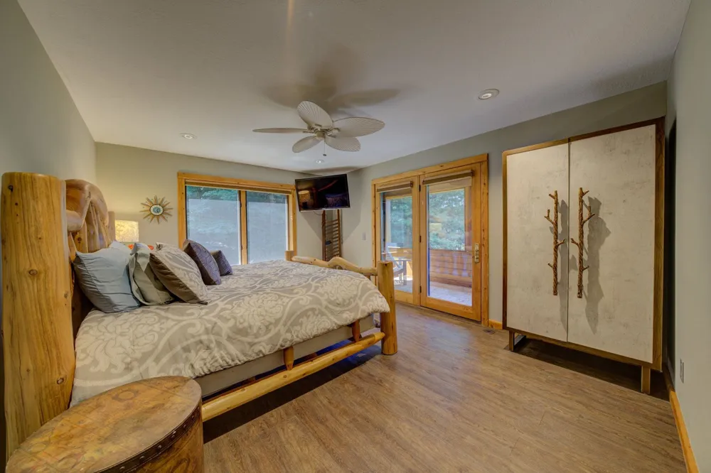 15495 E Pettengill Road Kasson Township, MI 49630