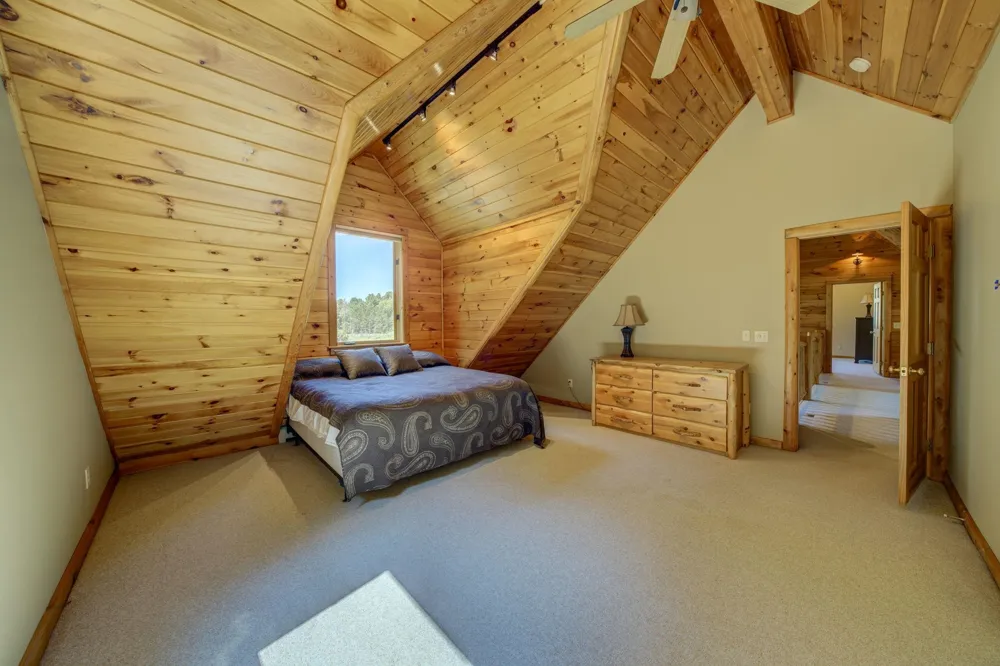 15495 E Pettengill Road Kasson Township, MI 49630