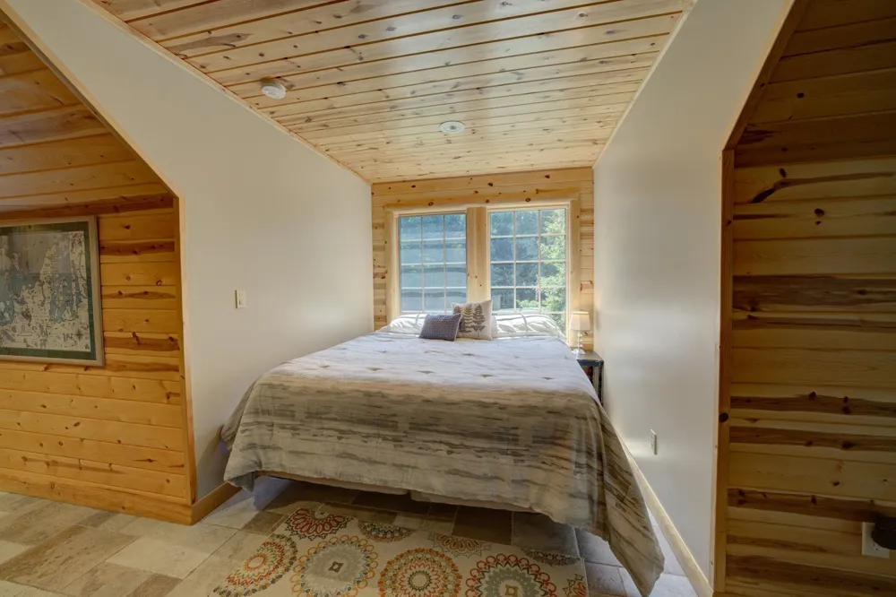 15495 E Pettengill Road Kasson Township, MI 49630
