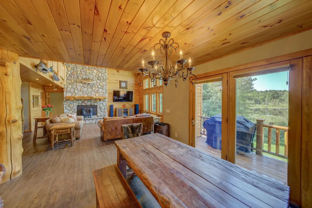 15495 E Pettengill Road Kasson Township, MI 49630