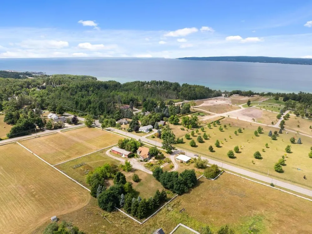 2035 W Sheridan Road Resort Township, MI 49770