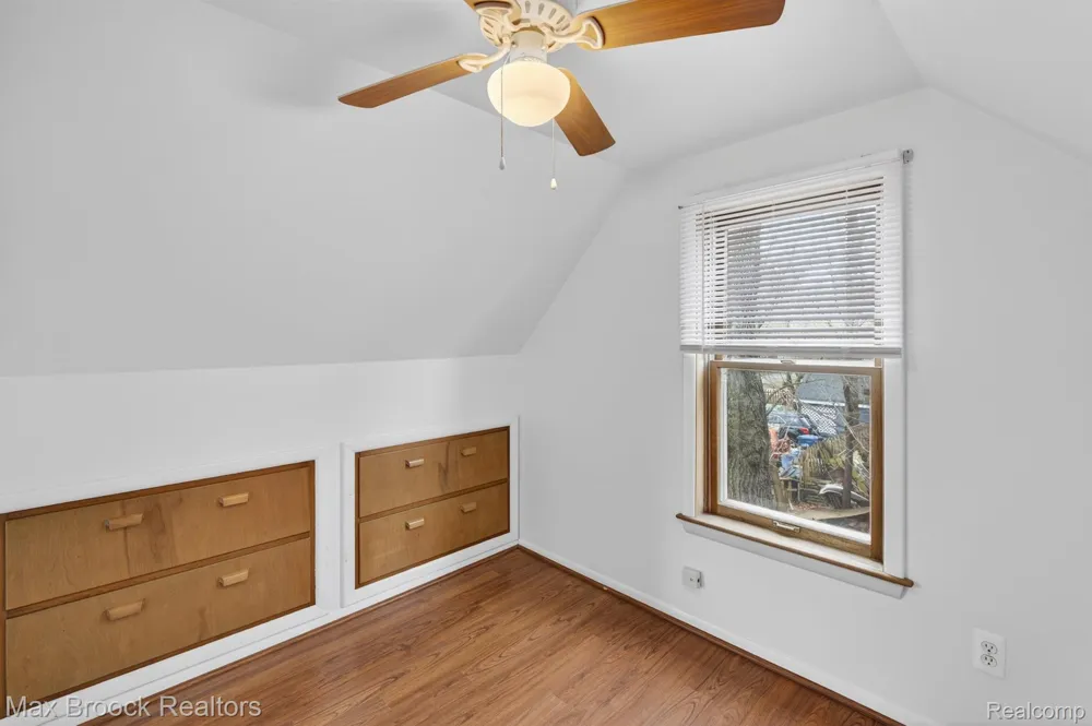9024 MANDON ROAD White Lake Charter Township, MI 48386
