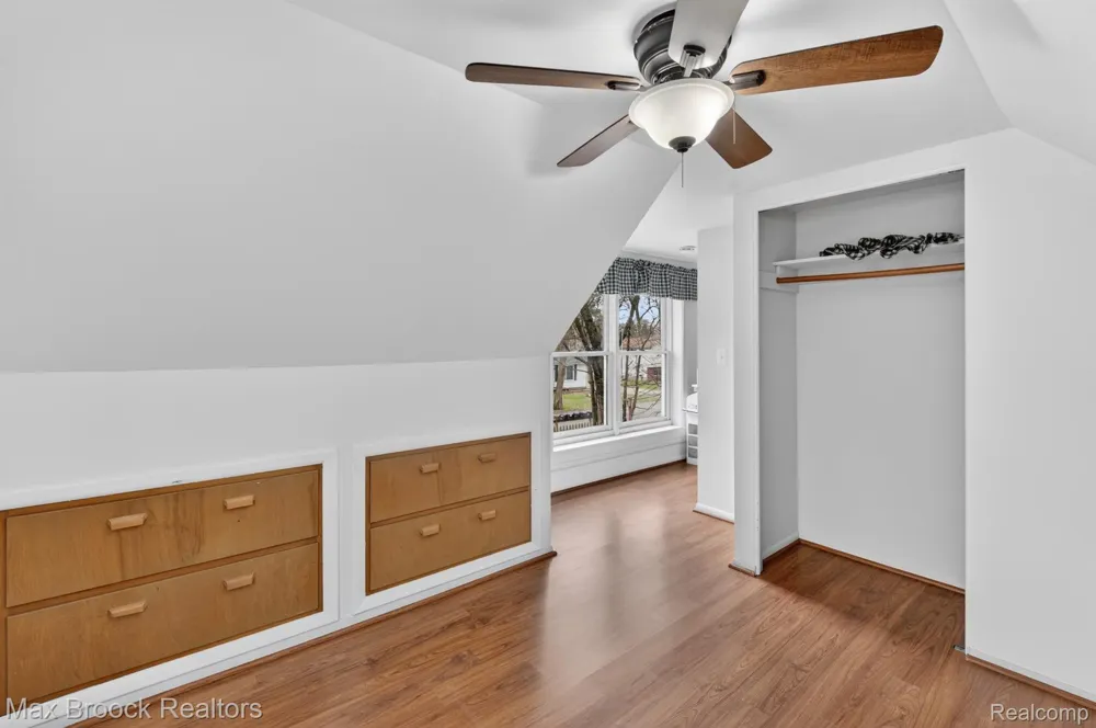 9024 MANDON ROAD White Lake Charter Township, MI 48386