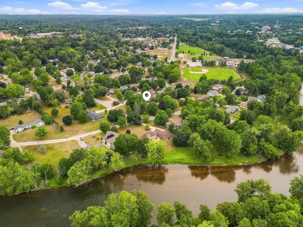 720 Novak Lane Big Rapids City, MI 49307