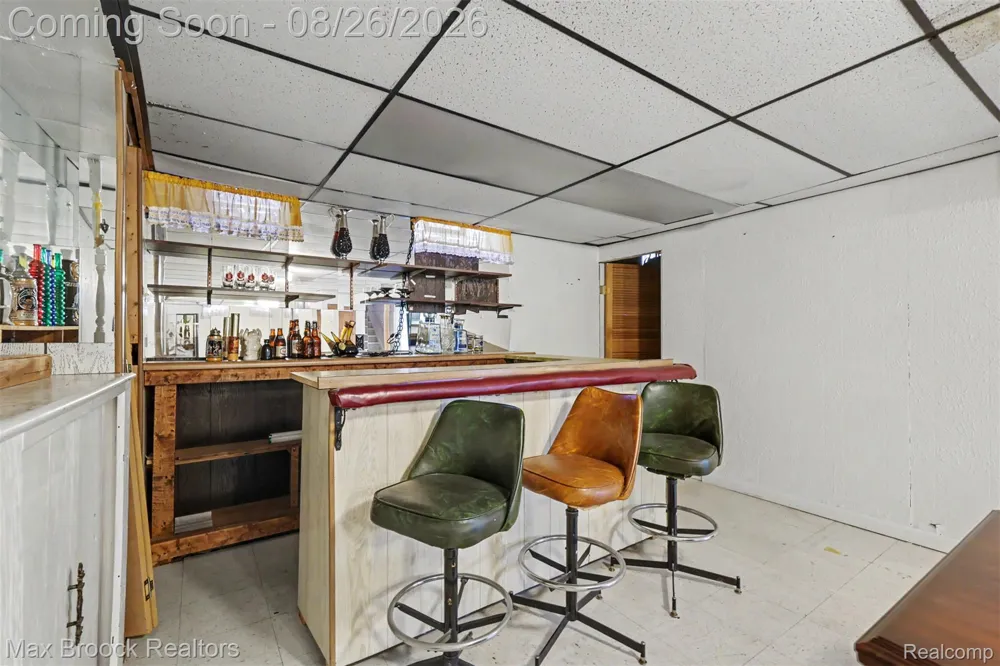 5953 Rockland Court Dearborn Heights City, MI 48127