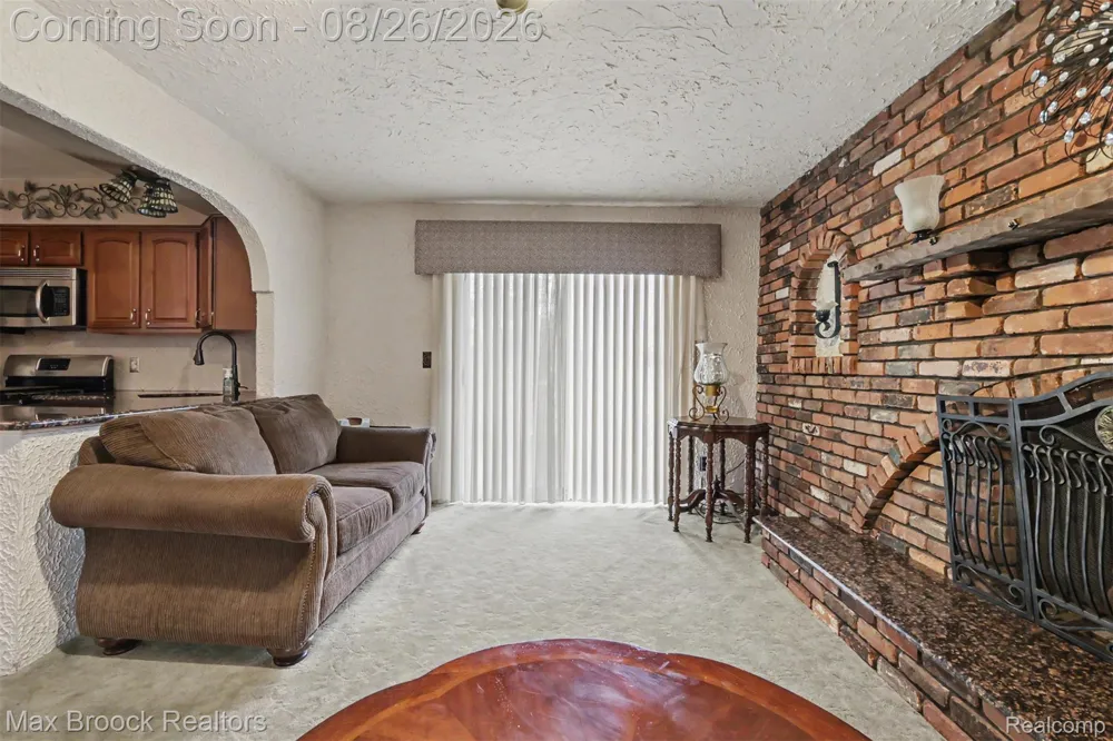 5953 Rockland Court Dearborn Heights City, MI 48127