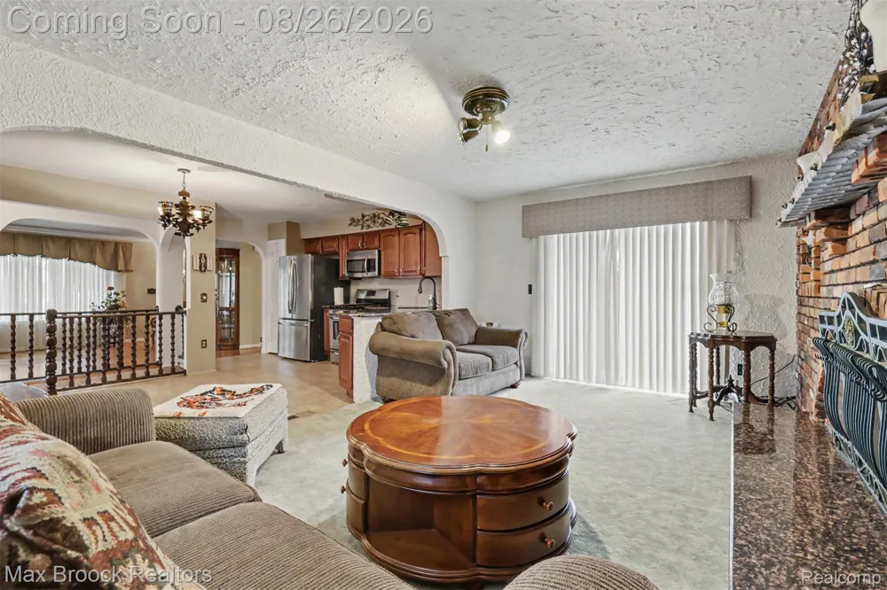 5953 Rockland Court Dearborn Heights City, MI 48127