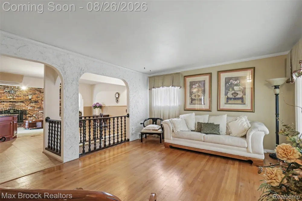 5953 Rockland Court Dearborn Heights City, MI 48127