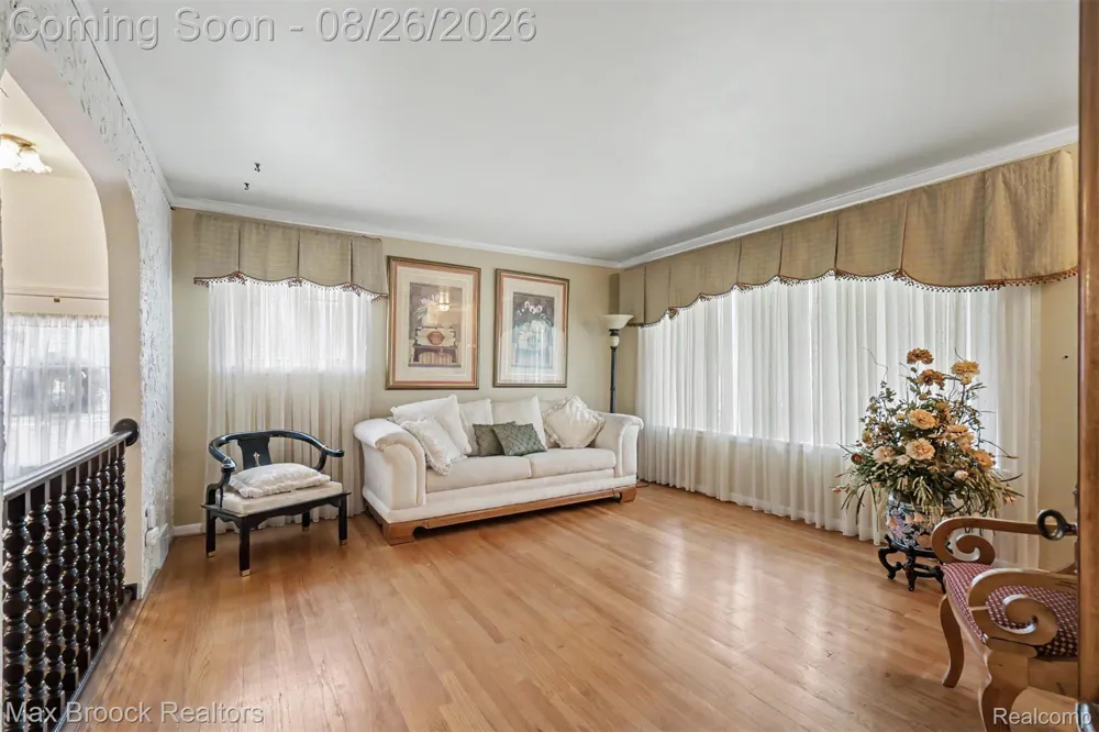 5953 Rockland Court Dearborn Heights City, MI 48127