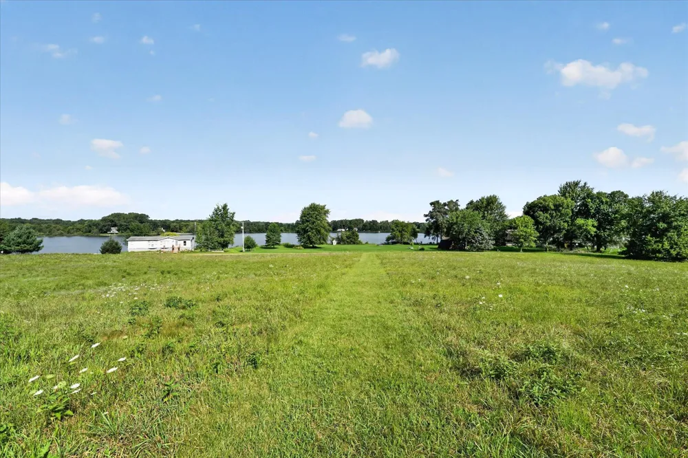18541 26 1/2 Mile Road Clarence Township, MI 49224