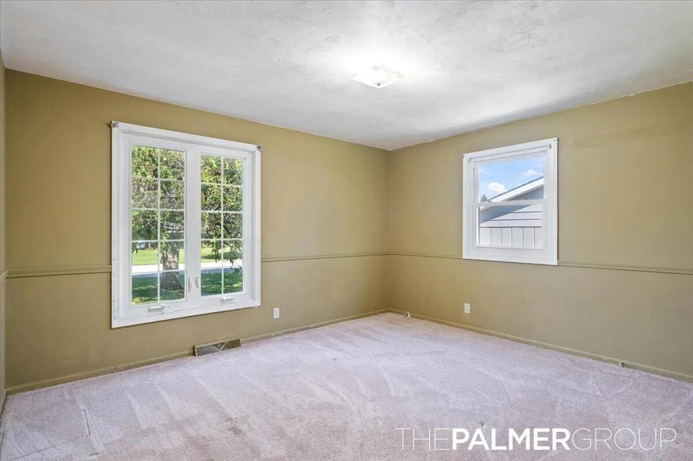 271 Brook Lane Avenue Holland City, MI 49423