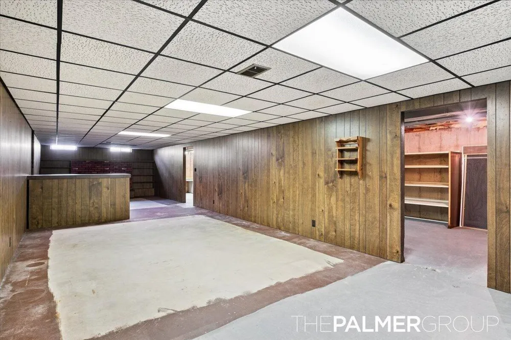 271 Brook Lane Avenue Holland City, MI 49423