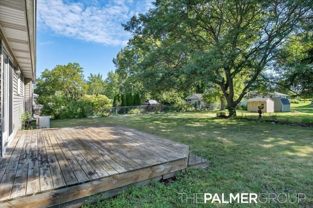 271 Brook Lane Avenue Holland City, MI 49423