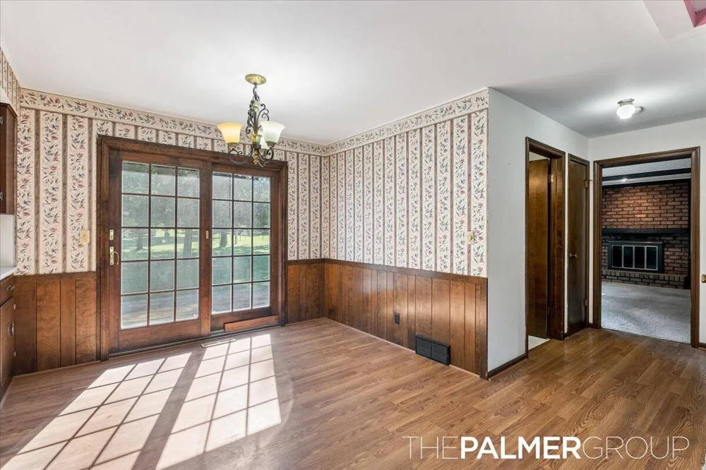 271 Brook Lane Avenue Holland City, MI 49423