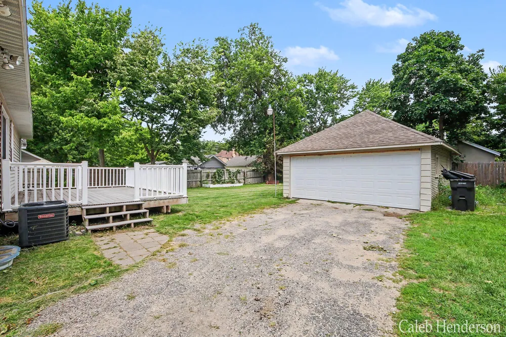 2712 Byron Center Avenue SW Wyoming City, MI 49519