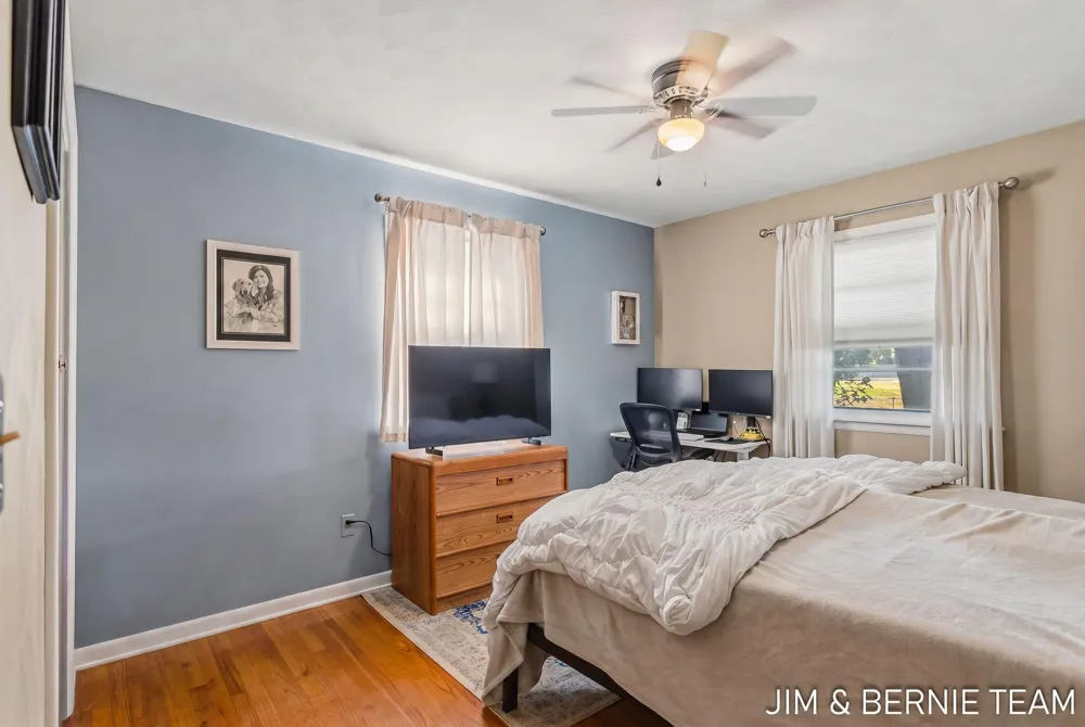 345 Harp Street SE Kentwood City, MI 49548