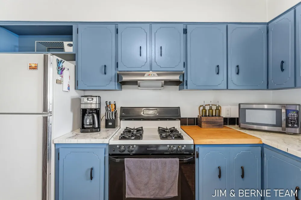 345 Harp Street SE Kentwood City, MI 49548