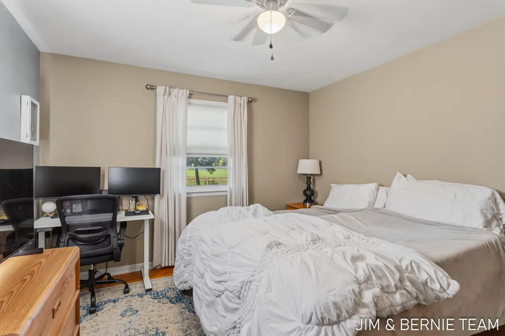 345 Harp Street SE Kentwood City, MI 49548