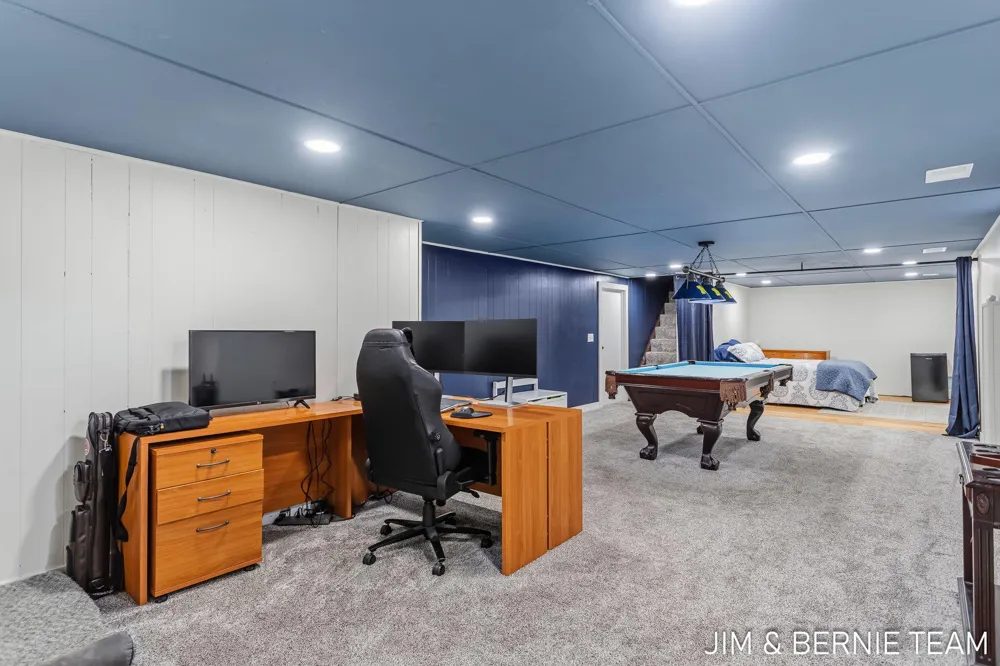 345 Harp Street SE Kentwood City, MI 49548