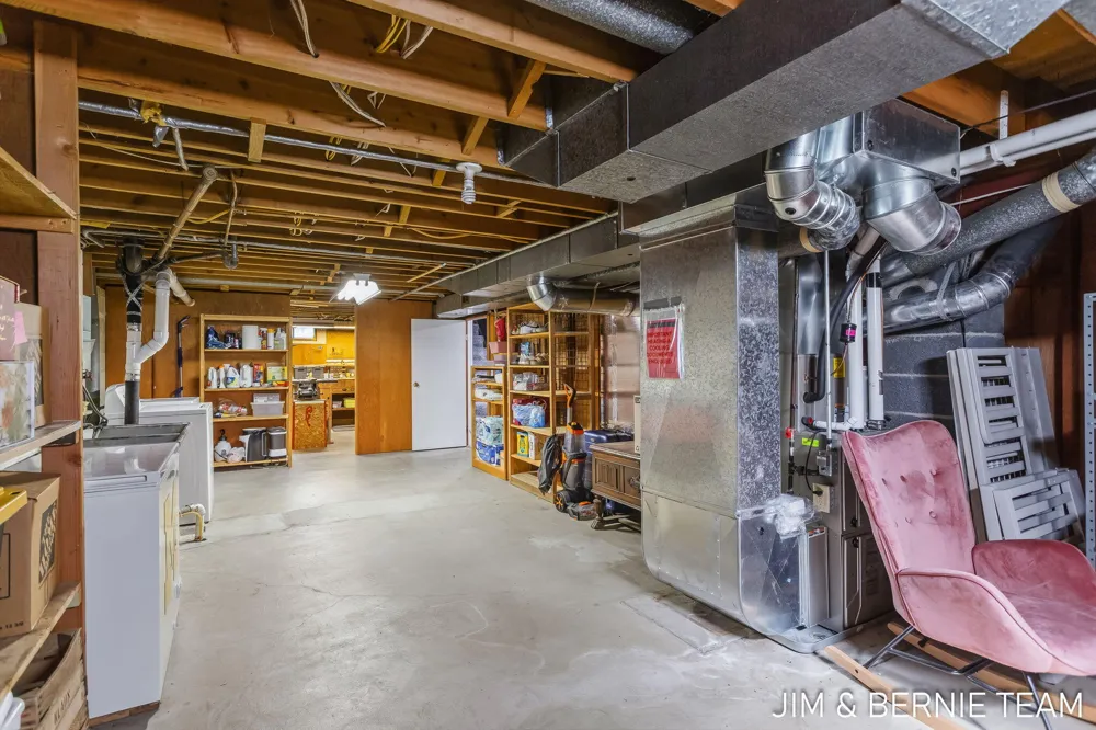 345 Harp Street SE Kentwood City, MI 49548