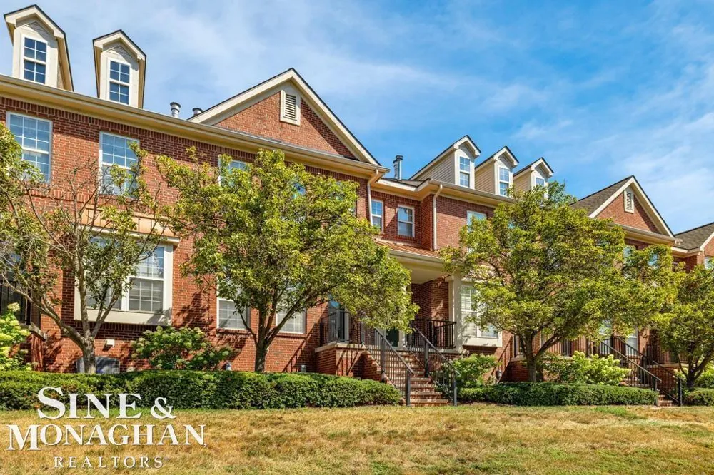 25480 Saint James Street Southfield Township, MI 48075