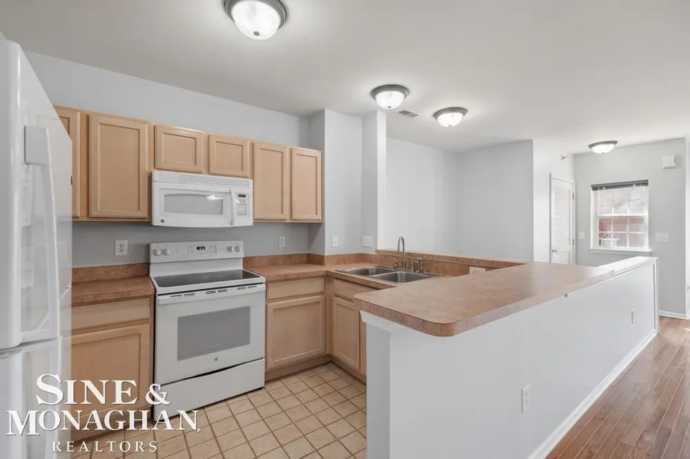 25480 Saint James Street Southfield Township, MI 48075