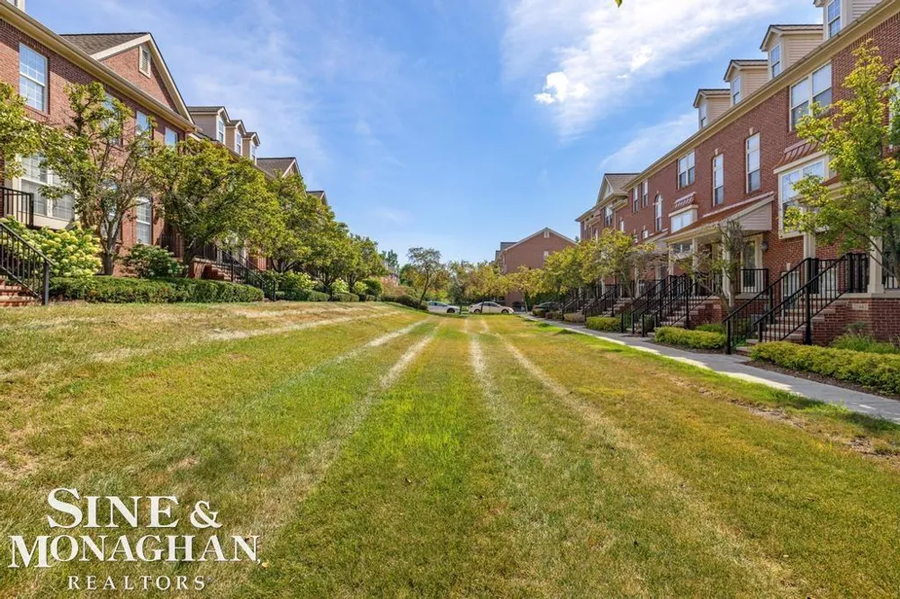 25480 Saint James Street Southfield Township, MI 48075