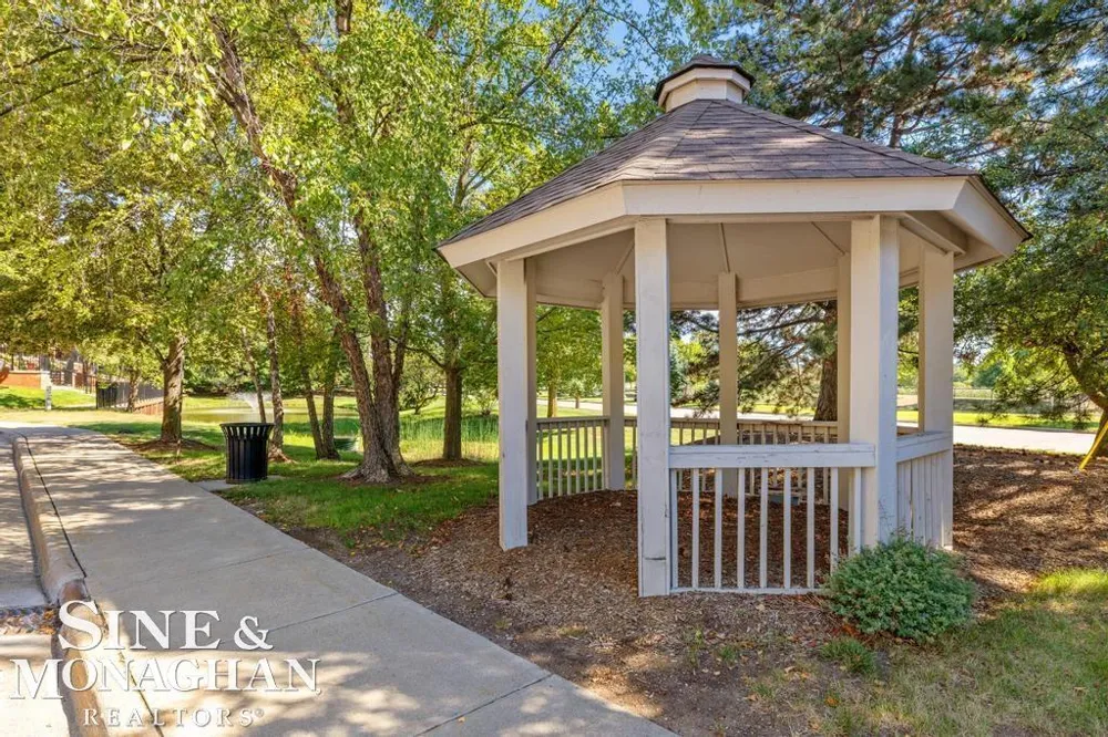25480 Saint James Street Southfield Township, MI 48075