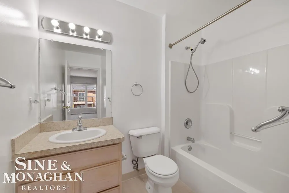 25480 Saint James Street Southfield Township, MI 48075