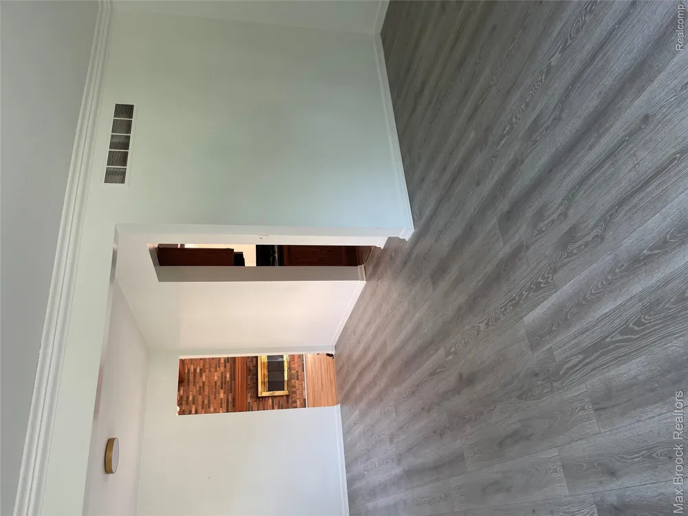 6330 Odessa Drive West Bloomfield Charter Township, MI 48324