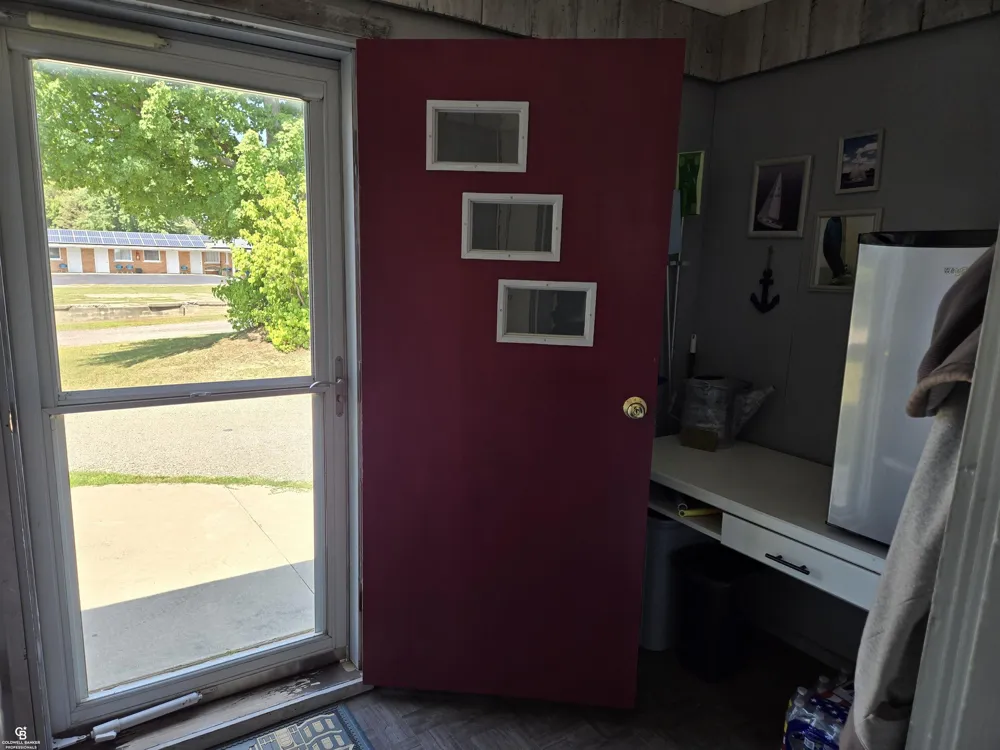 8260 Brockway Road Brockway Township, MI 48097