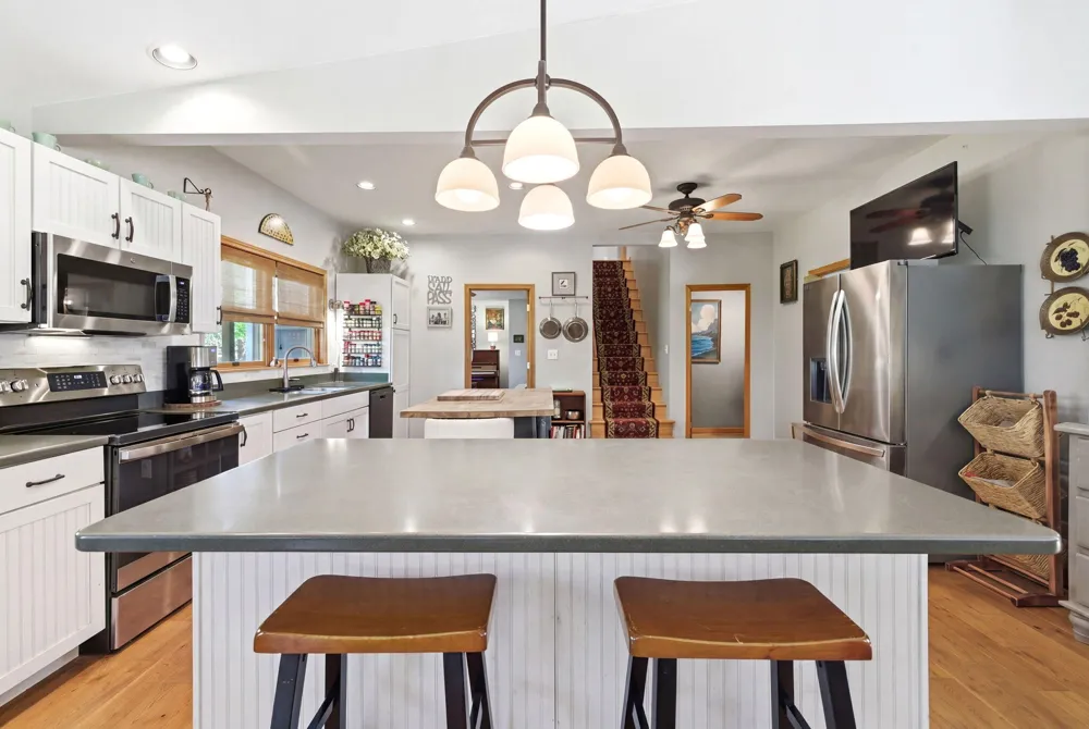 7780 W East Road Chikaming Township, MI 49116