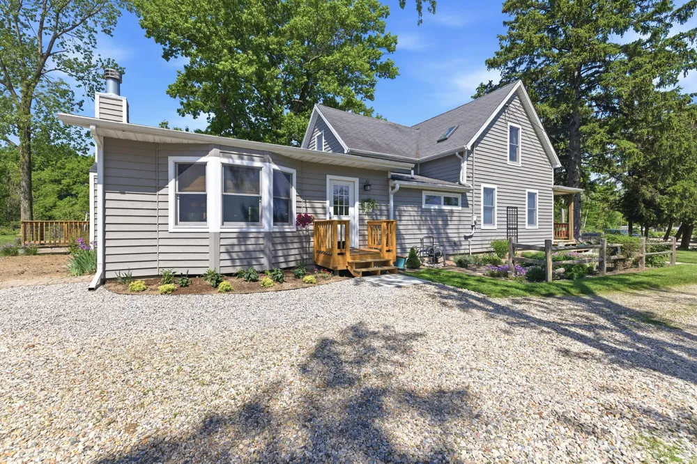 7780 W East Road Chikaming Township, MI 49116