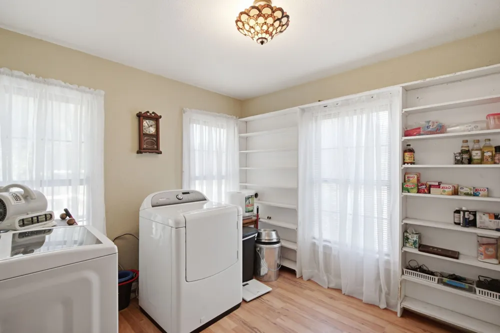 112 Sandra Drive Azle, TX 76020
