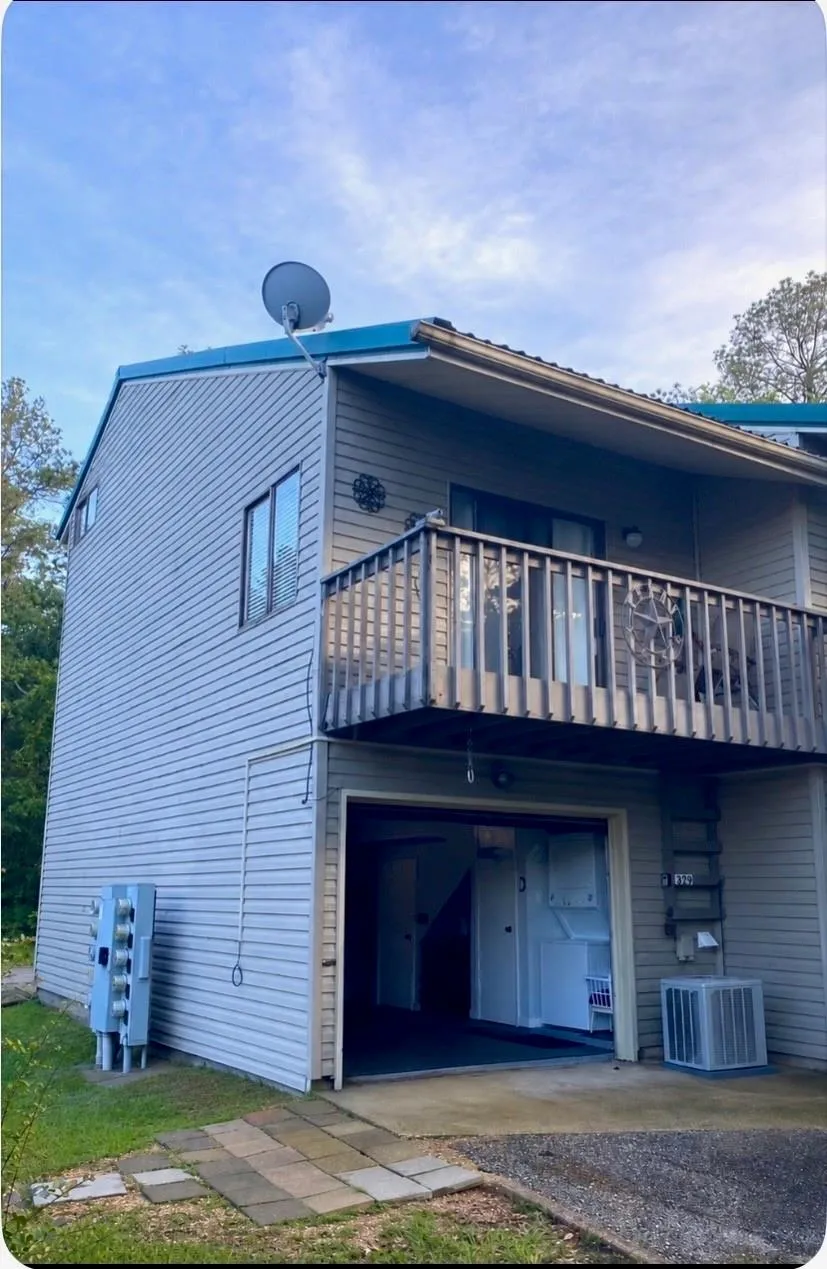 501 Bass Boat Village #320 Huntsville, TX 77320