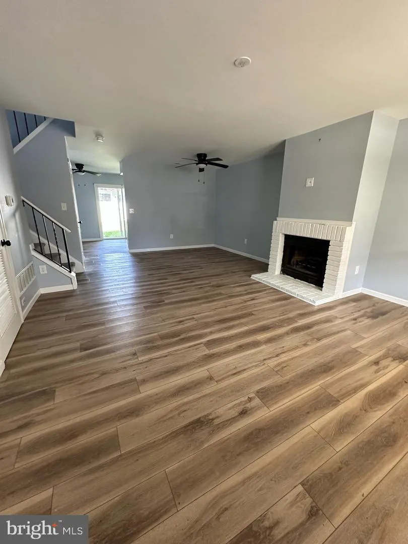 18 HARRINGTON LANE Sicklerville, NJ 08081