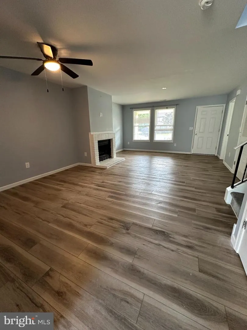18 HARRINGTON LANE Sicklerville, NJ 08081