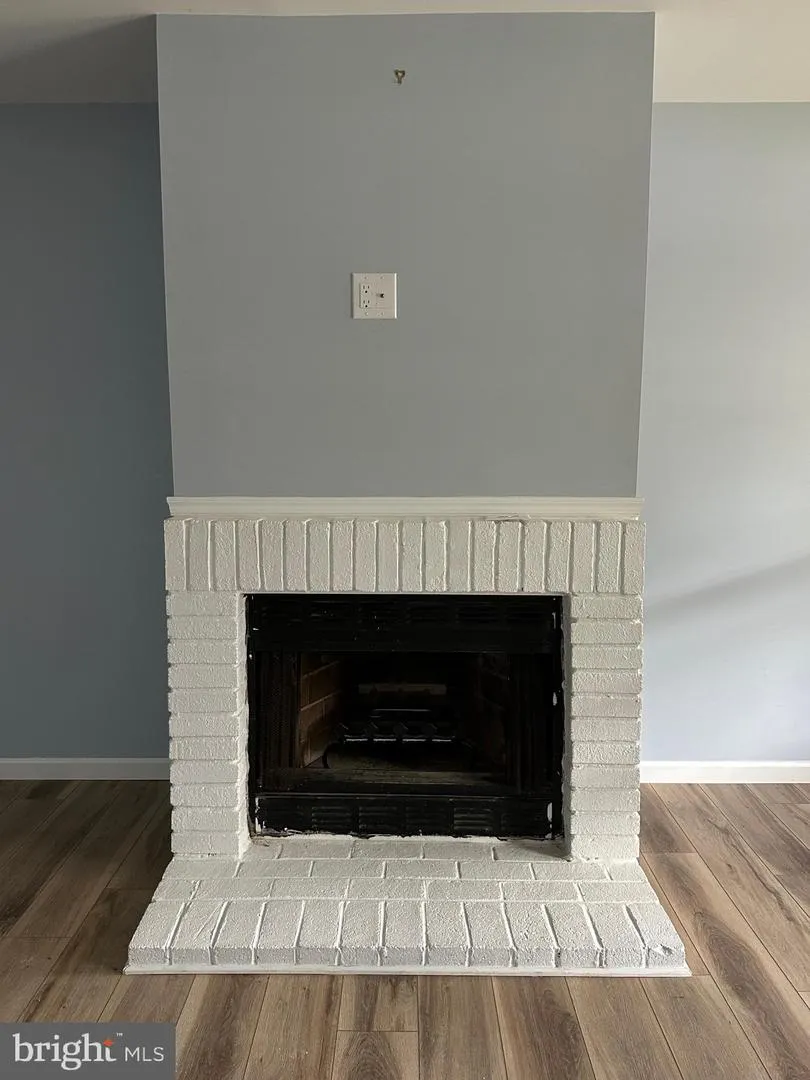 18 HARRINGTON LANE Sicklerville, NJ 08081