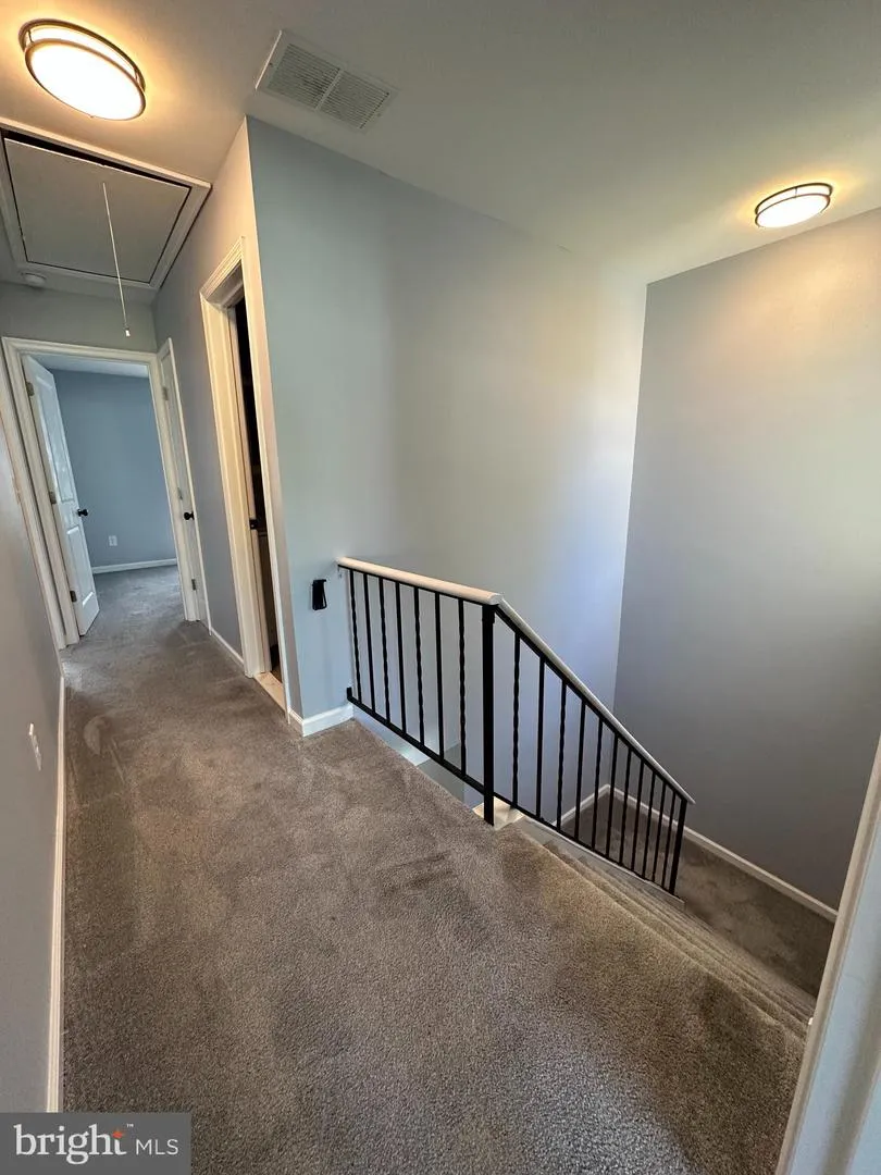 18 HARRINGTON LANE Sicklerville, NJ 08081